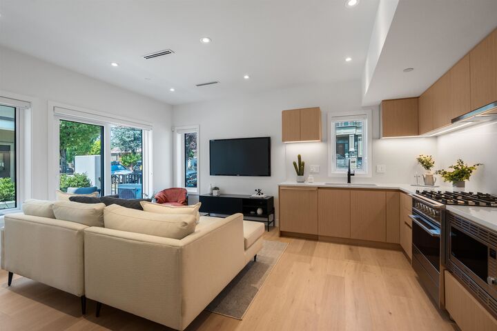 Property Photo: 1008 W 52nd Avenue BC V6P 1H5