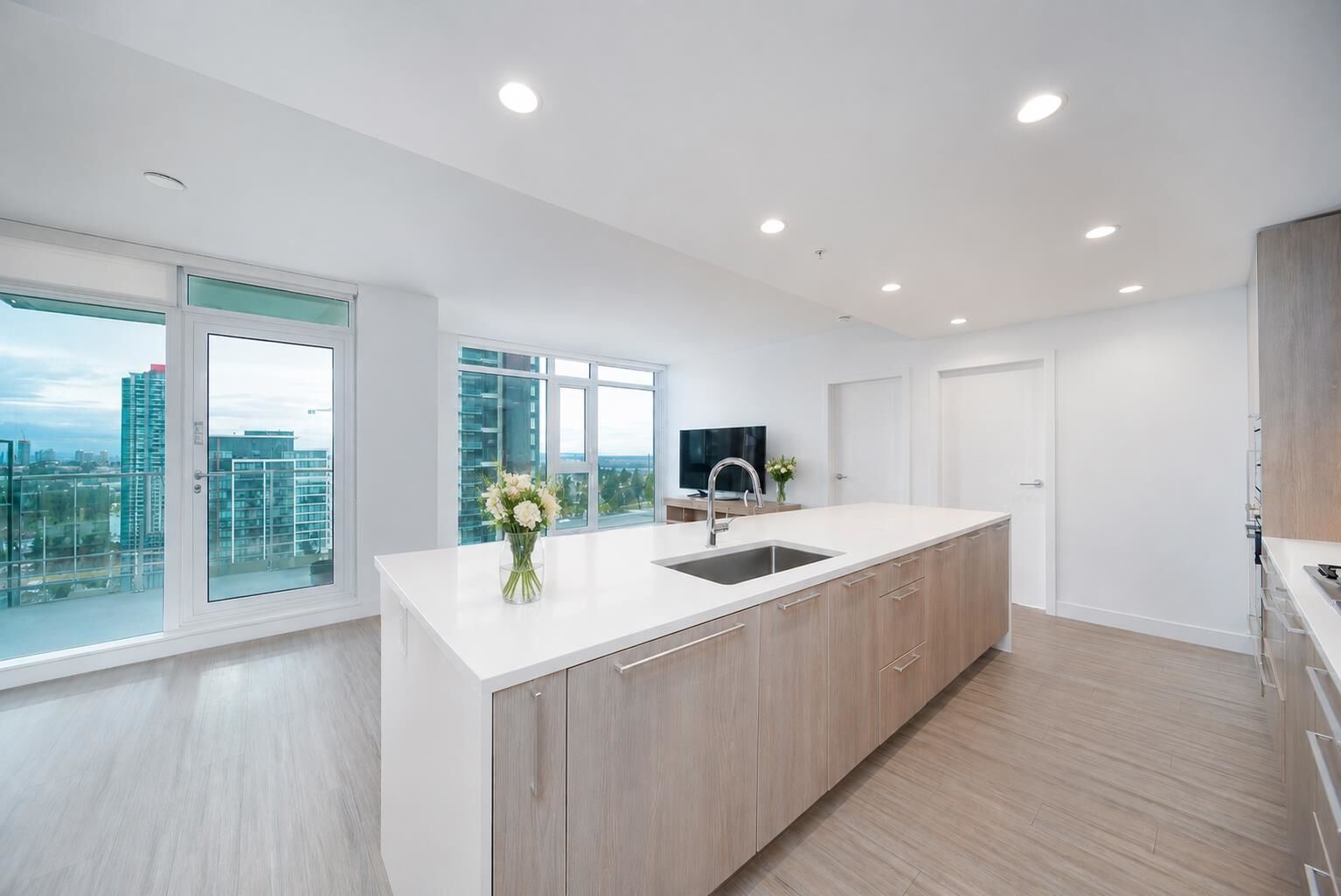 Property Photo: 6398 Silver Avenue 1601 BC V5H 0K7