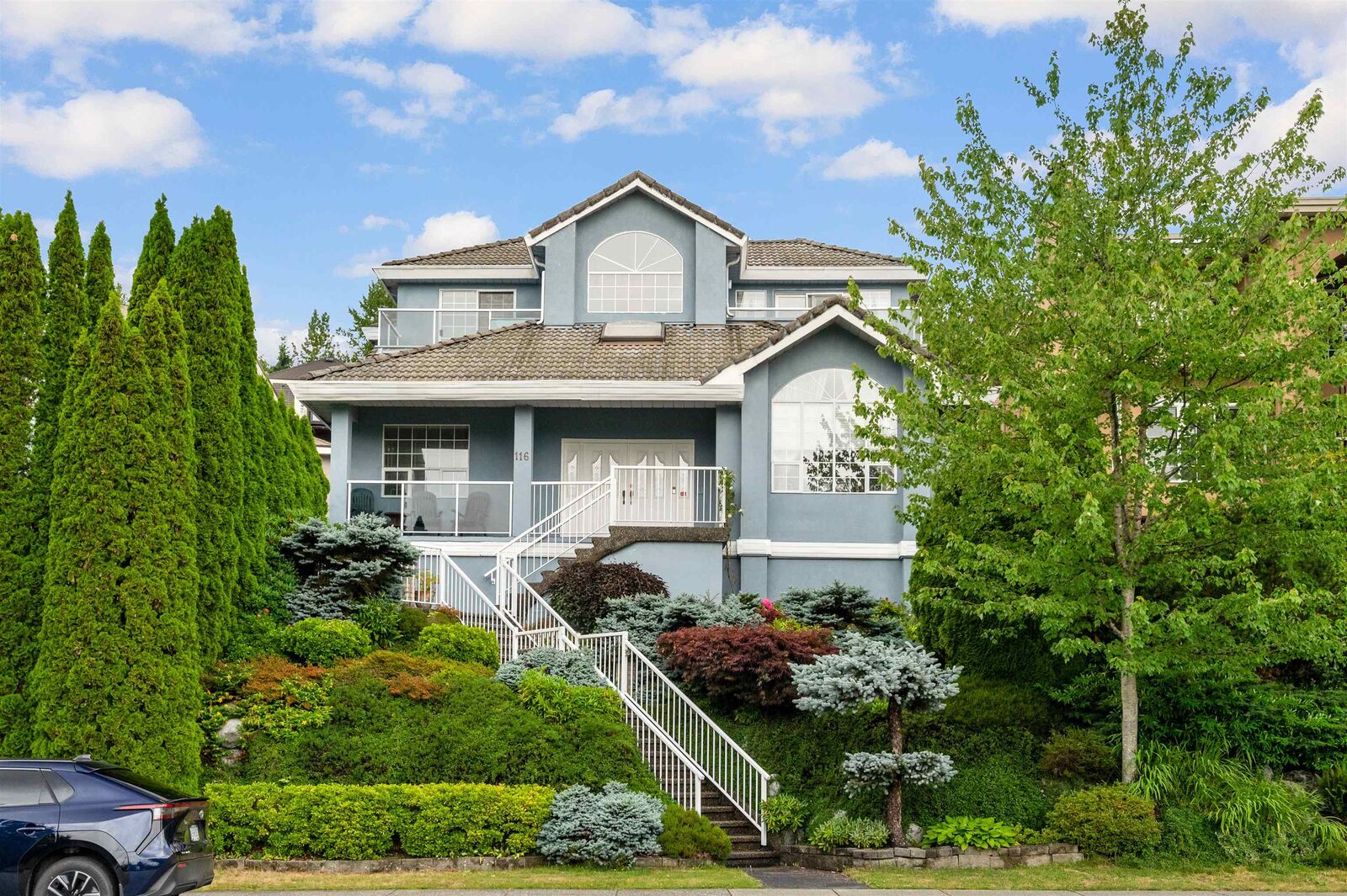 Property Photo: 116 Ravine Drive BC V3H 4T2