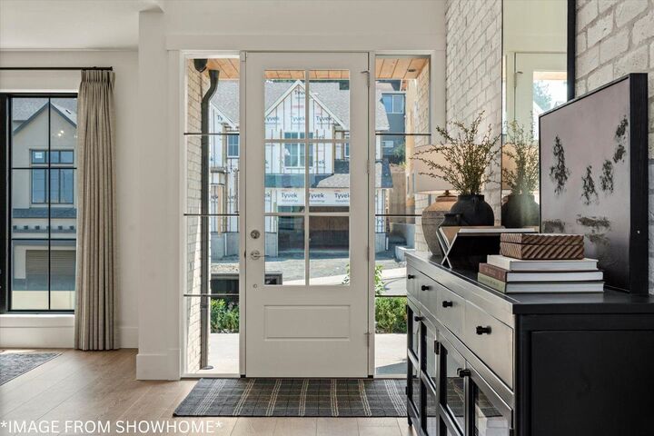 Property Photo: 47371 Chartwell Drive BC V2P 0N2