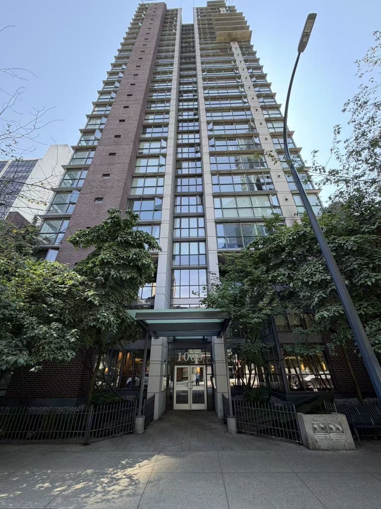 Property Photo:  1068 Hornby Street  BC V6Z 2Y7 