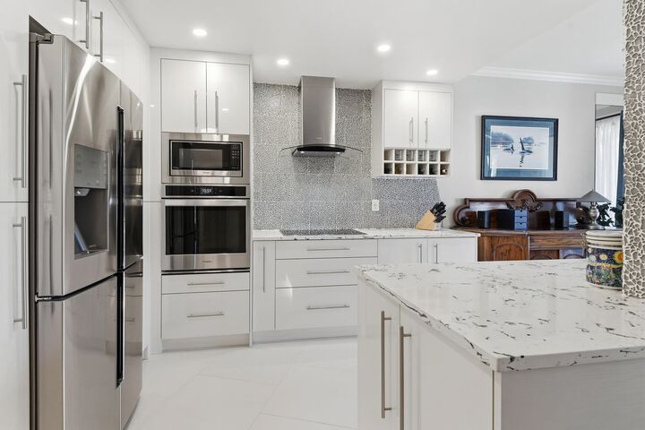 Property Photo: 1765 Martin Drive 208 BC V4A 9T6