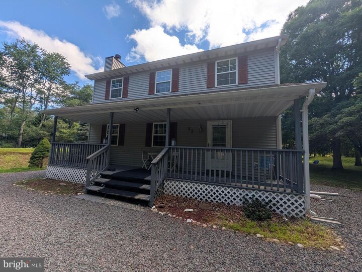 Property Photo:  11 Wylie Circle  PA 18210 