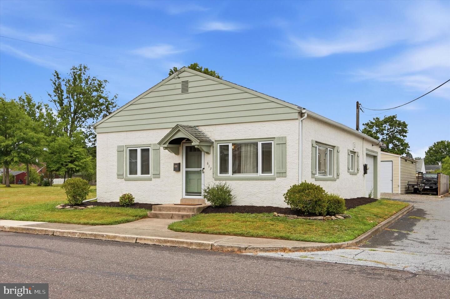 Property Photo:  613 W Race Street  PA 19464 