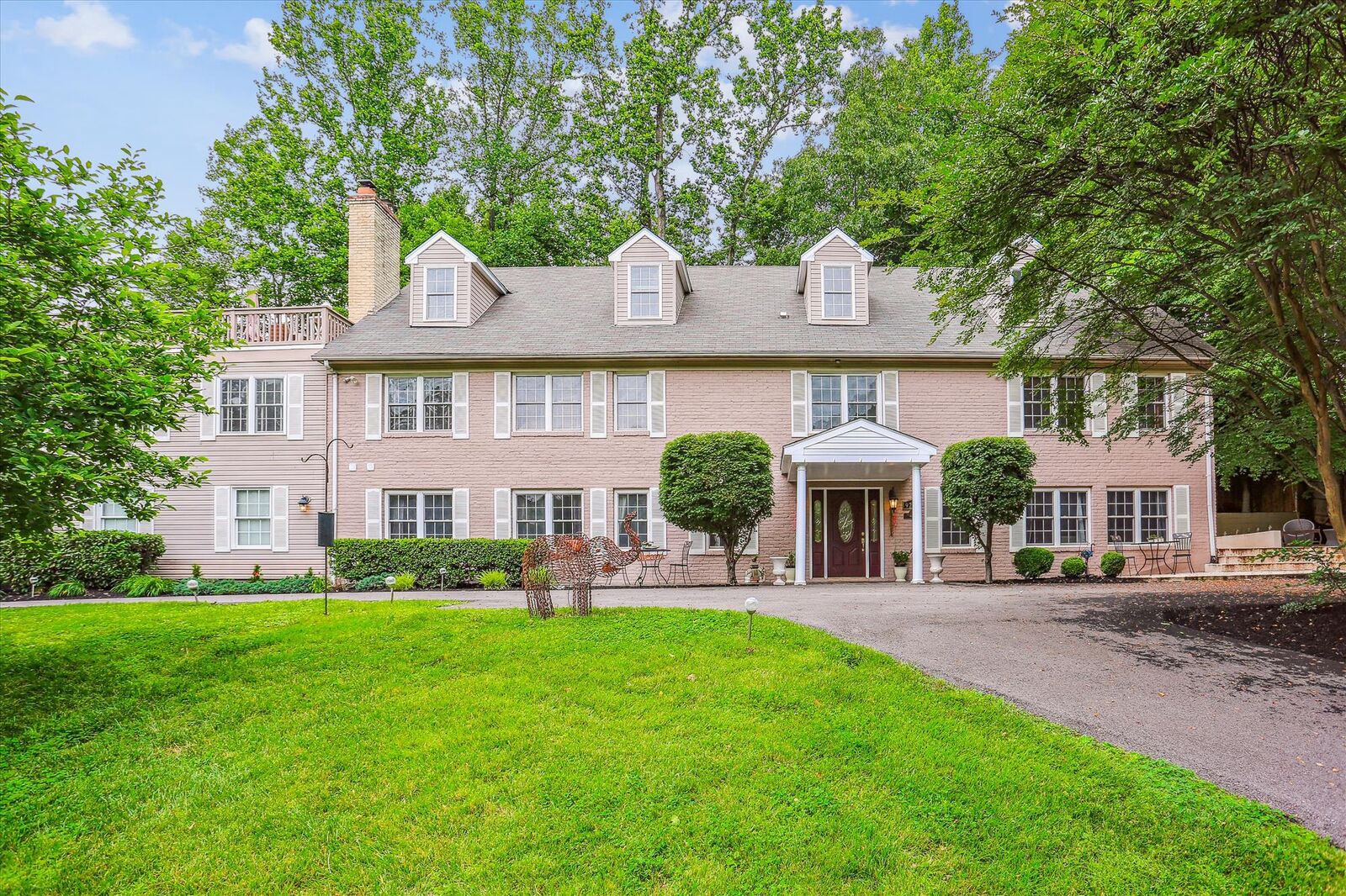 Property Photo:  9201 Laurel Oak Drive  MD 20817 
