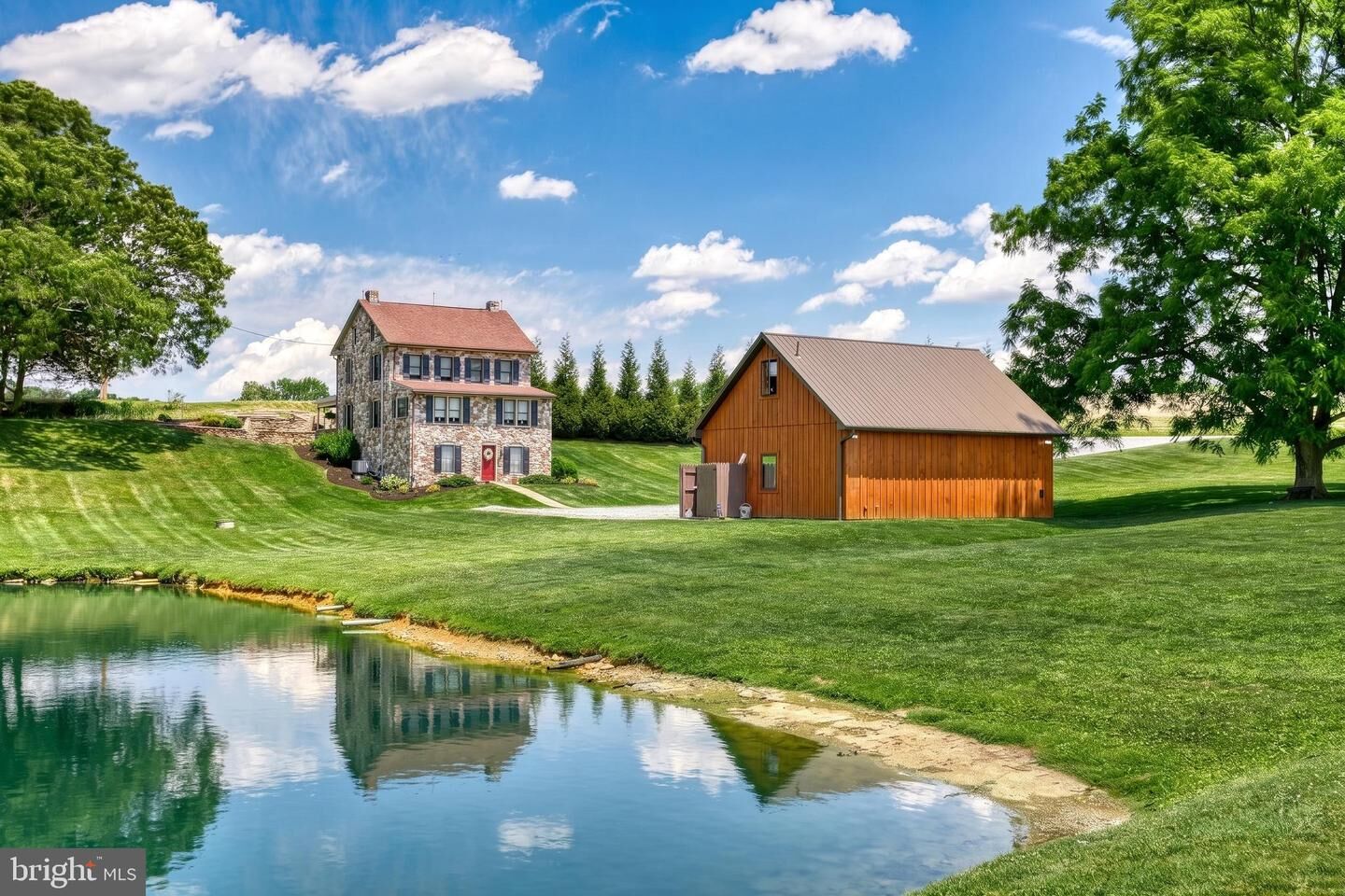 Property Photo:  2415 Clearview Lane  PA 17362 
