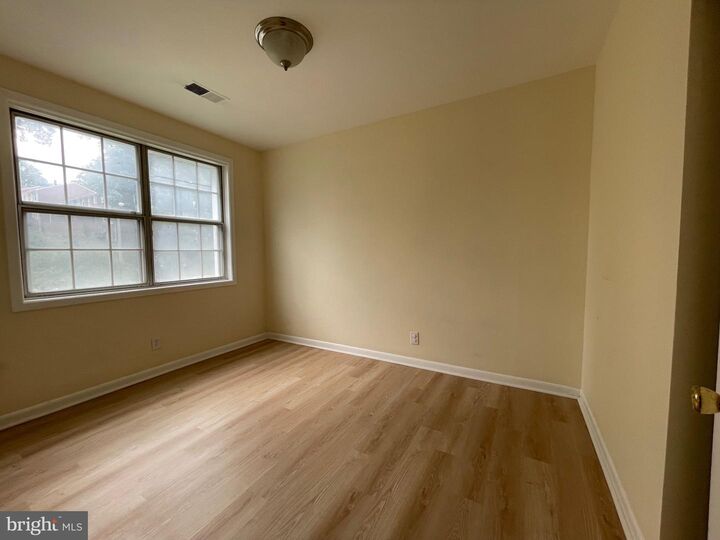 Property Photo:  2515 S Walter Reed Drive D  VA 22206 