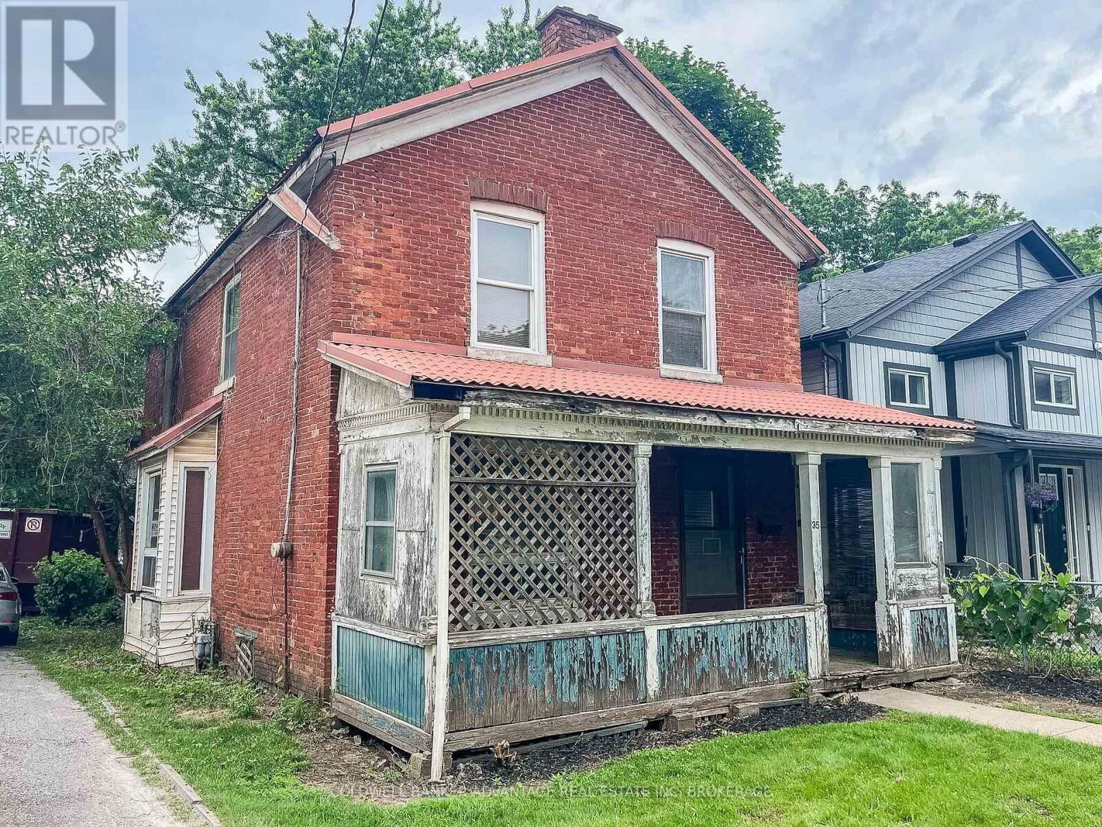 Property Photo:  35 Lake Street  ON L2R 5W9 