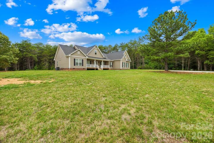 Property Photo: 4669 Grooms Road NC 27320