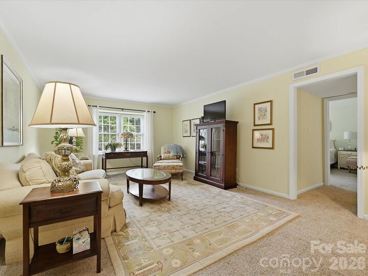 Property Photo: 2233 Rexford Road C NC 28211
