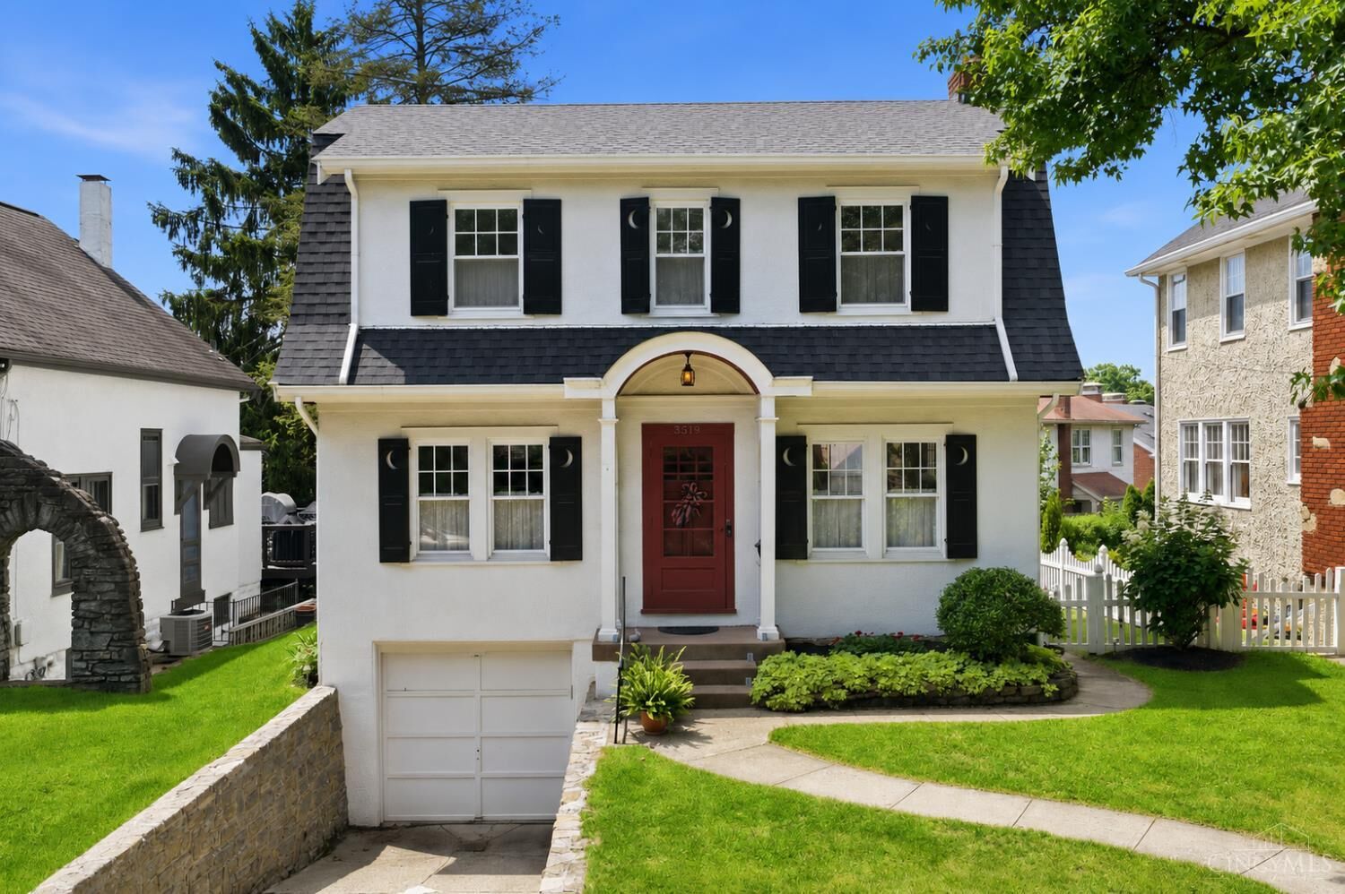 Property Photo:  3319 Lookout Drive  OH 45208 
