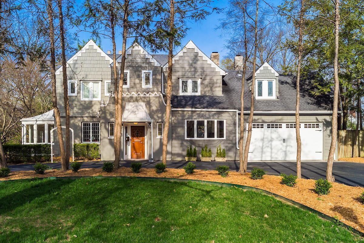 Property Photo:  2600 Maryland Avenue  OH 43209 