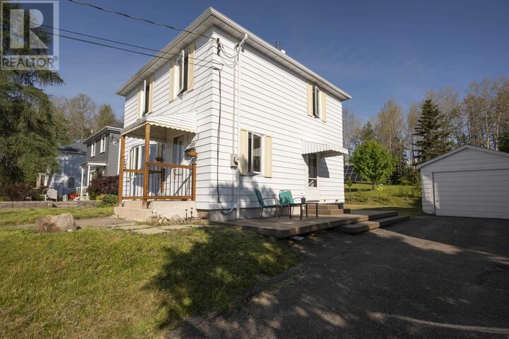 Property Photo:  500 Court St  ON P7A 4X8 