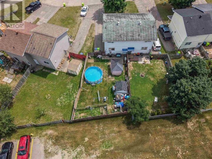 Property Photo: 73 Robin St ON P6A 5Y4