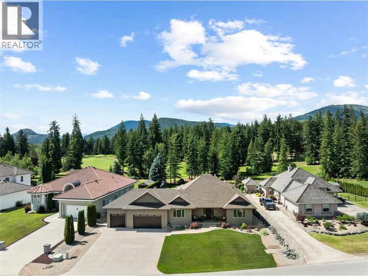 Property Photo: 2714 Golf Course Drive BC V0E 1H2