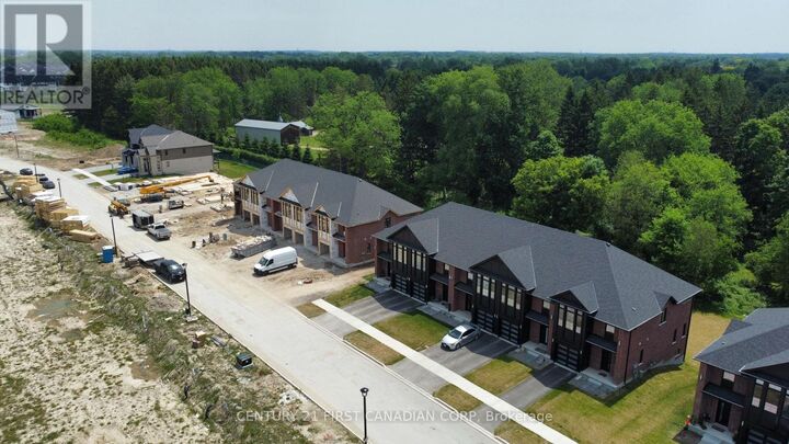 Property Photo:  6905 Heathwoods Avenue  ON N6P 1H3 
