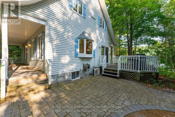 Property Photo: 82 Rosebrugh Road ON K7V 3Z9
