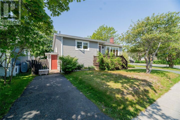 Property Photo:  44 Roosevelt Avenue  NL A1N 1Z8 