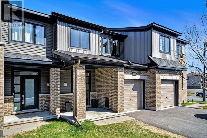 Property Photo:  719 Doneraile Walk  ON K2J 7B9 