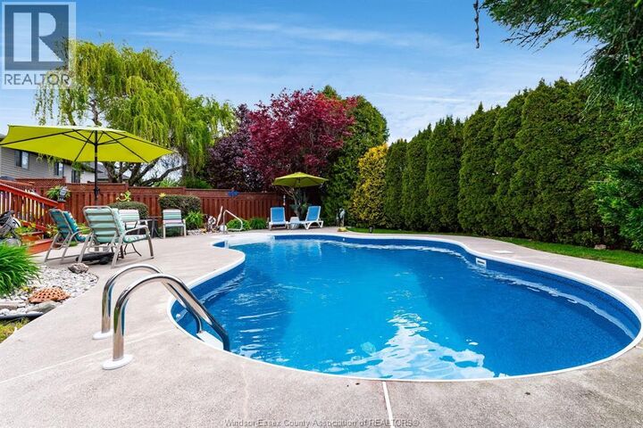 Property Photo:  21 Conservation Boulevard  ON N9Y 4E4 