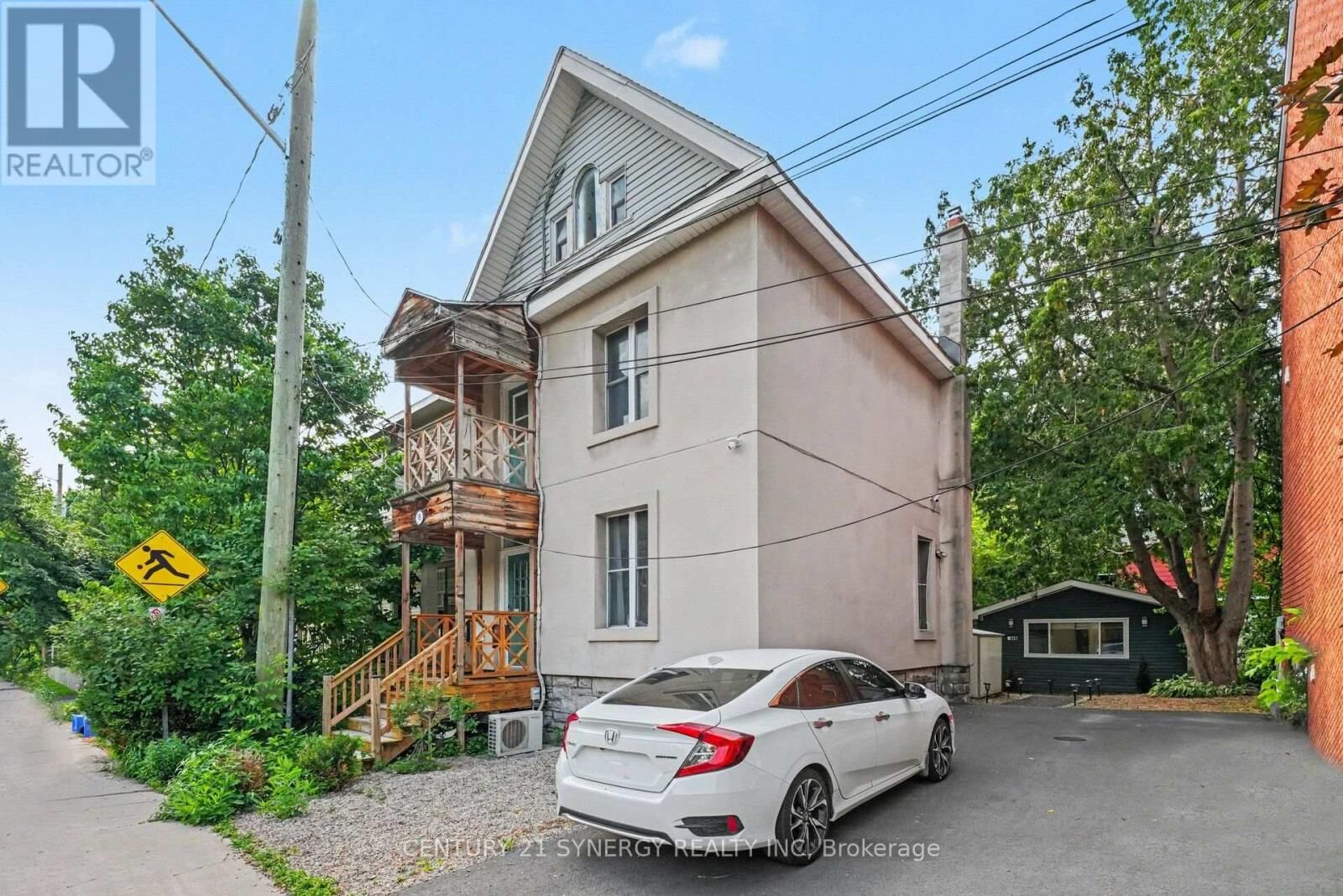 Property Photo:  95 Templeton Street  ON K1N 6X4 