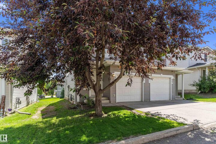 Property Photo: 130 Hyndman Crescent NW 56 AB T5A 0E8