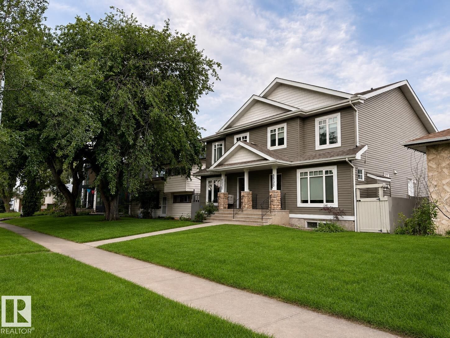 Property Photo: 8530 76 Avenue NW AB T6J 0J3