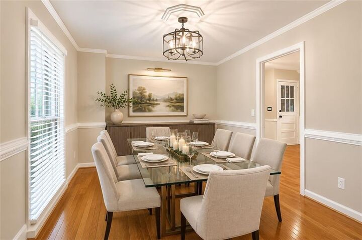 Property Photo: 435 Stonebridge Drive GA 30075