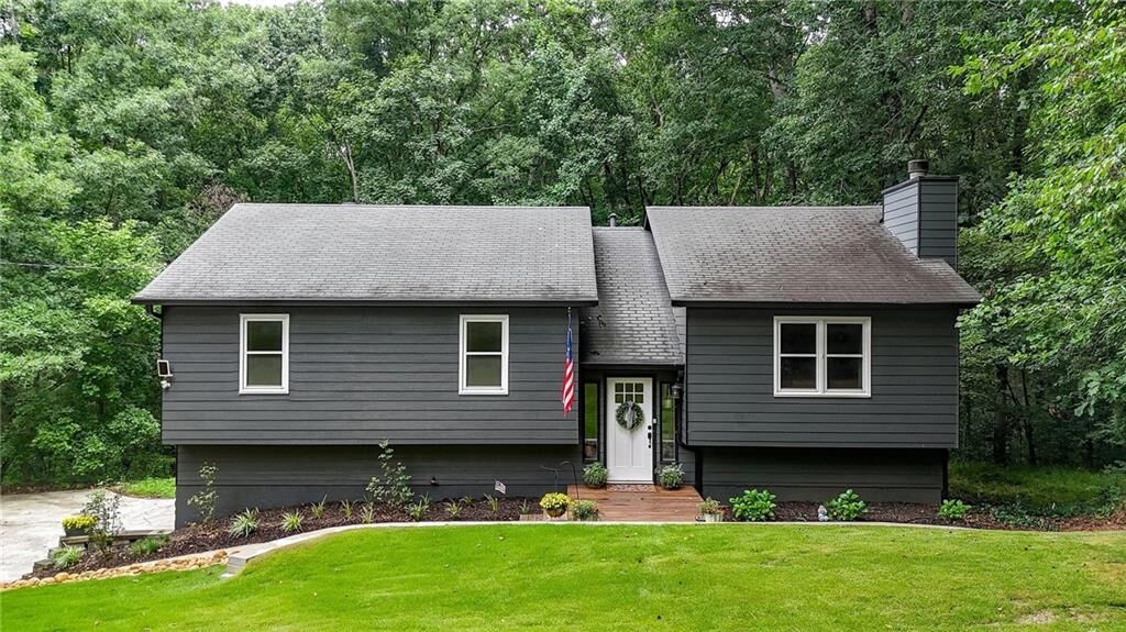 Property Photo:  645 Morgan Springs Court  GA 30115 