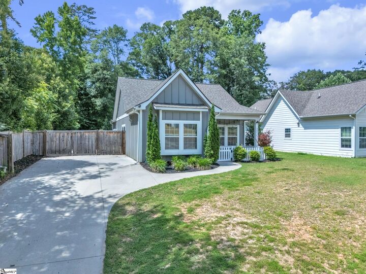 Property Photo:  502 Prosperity Avenue  SC 29605 