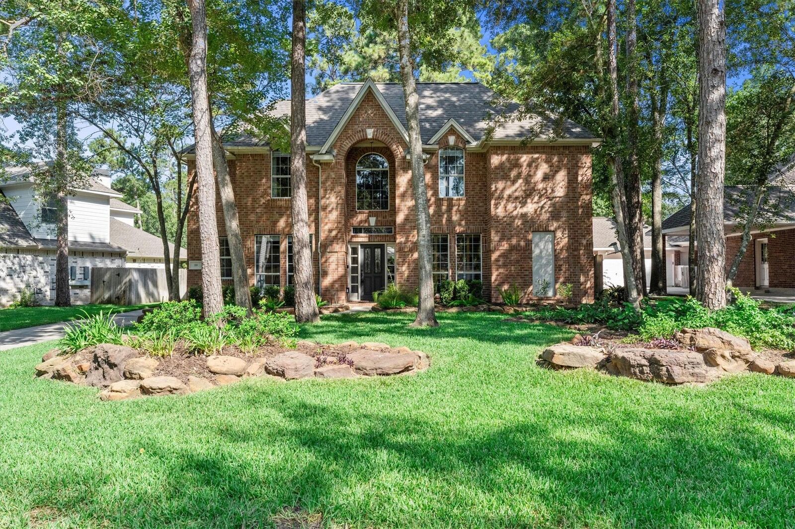 Property Photo: 19 Lantana Trail TX 77382