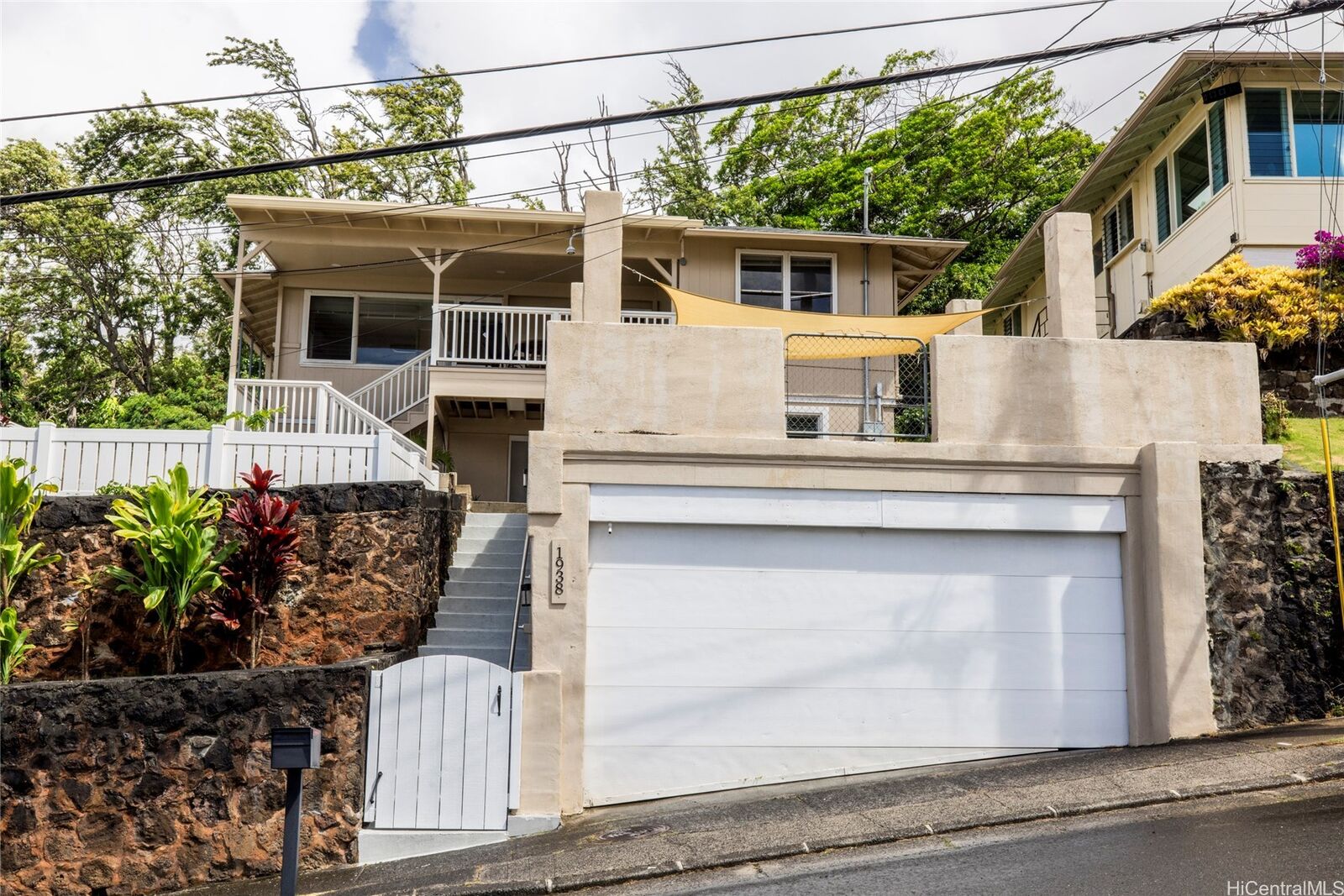 Property Photo: 1938 Bertram Street HI 96816