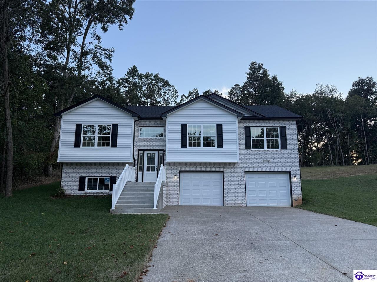Property Photo:  2024 Pear Valley Drive  KY 42701 