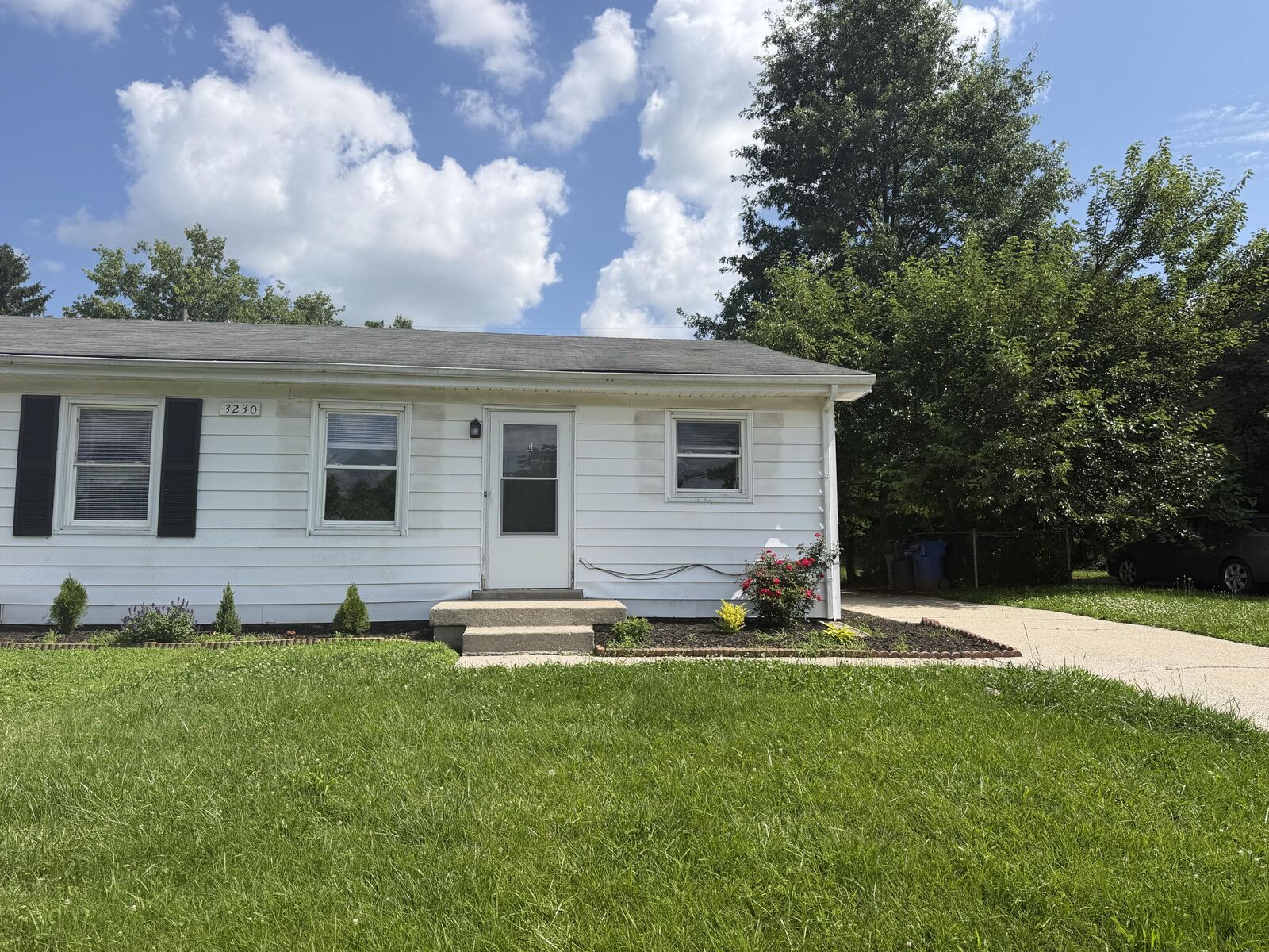 Property Photo:  3230 Aqueduct Drive B  KY 40517 