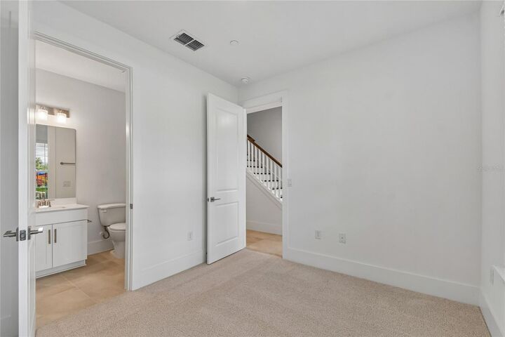 Property Photo: 234 Pasquala Way FL 32765