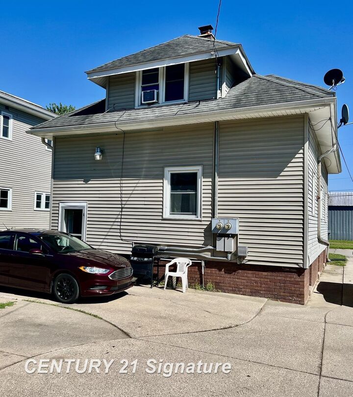 Property Photo:  135 N Bates Street  MI 48602 