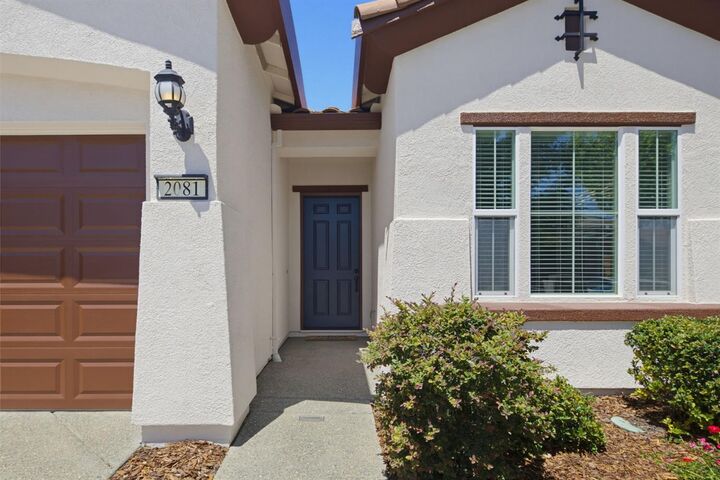 Property Photo: 2081 Abby Gate Drive CA 95747