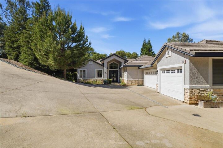 Property Photo: 3621 Foxmore Lane CA 95672
