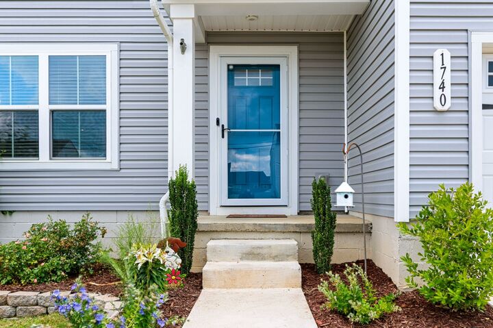 Property Photo:  1740 Quail Run Way  TN 37174 