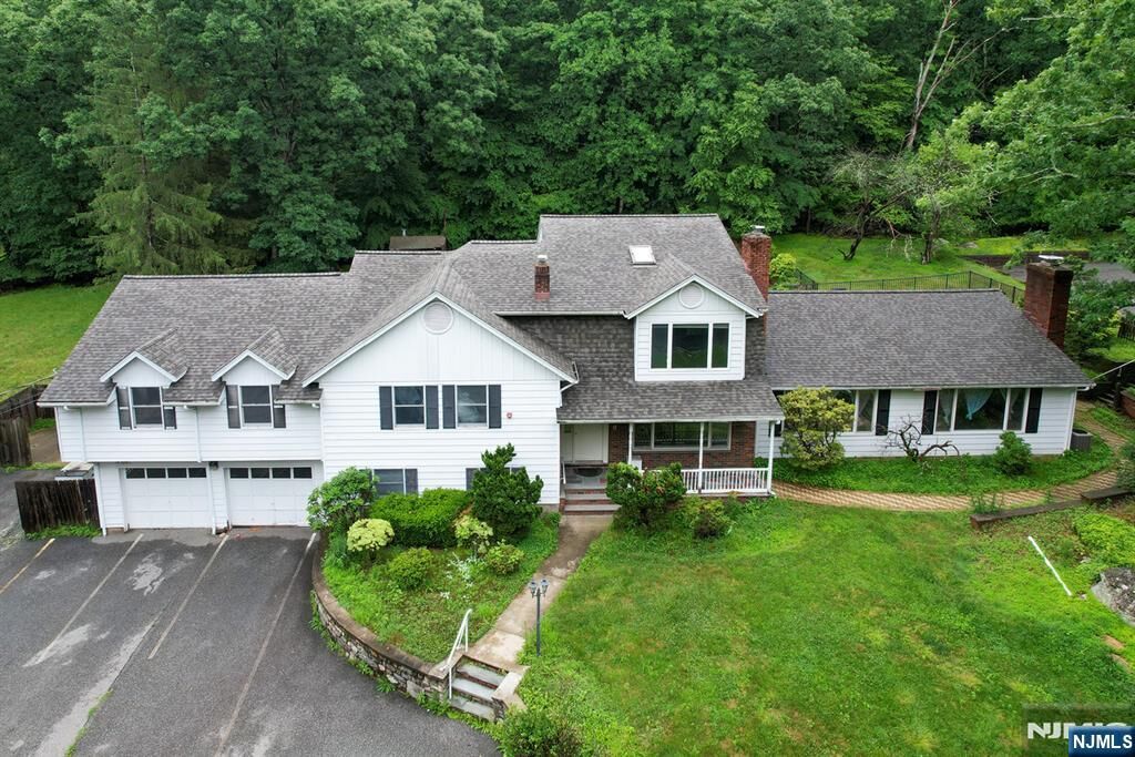 Property Photo: 105 Ricker Drive NJ 07456
