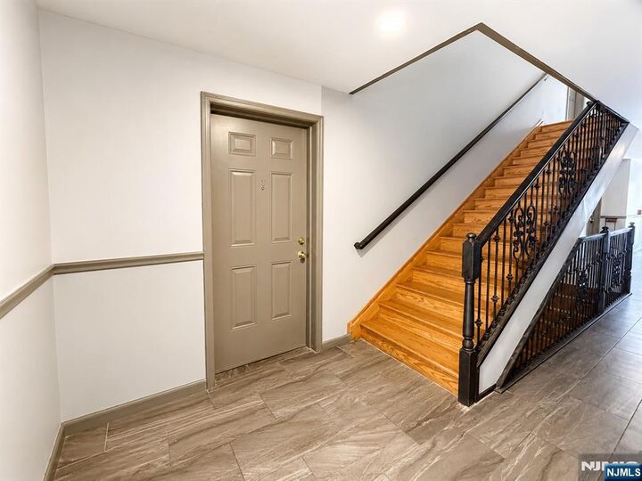 Property Photo:  40-70 Watchung Avenue 60-7  NJ 07109 