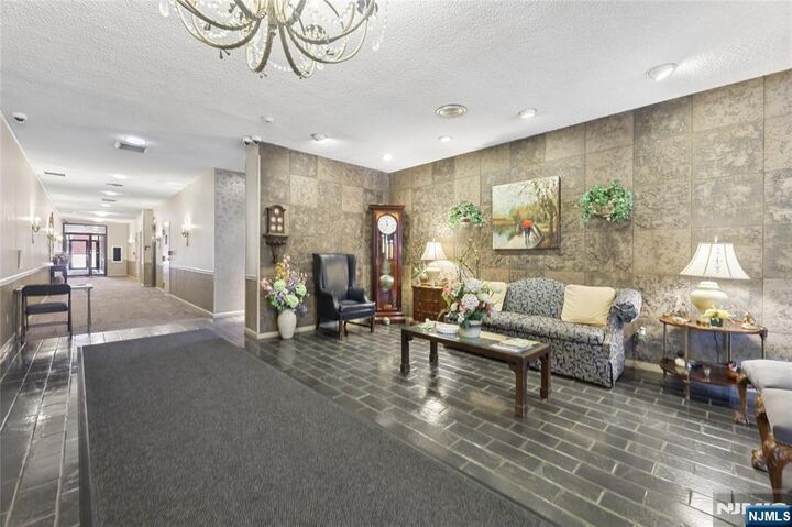 Property Photo: 140 Euclid Avenue 5G NJ 07601