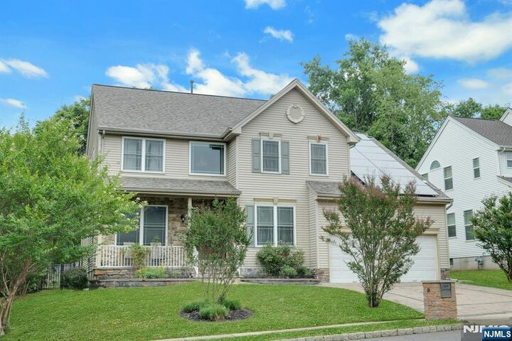Property Photo:  64 Walters Brook Drive  NJ 08807 