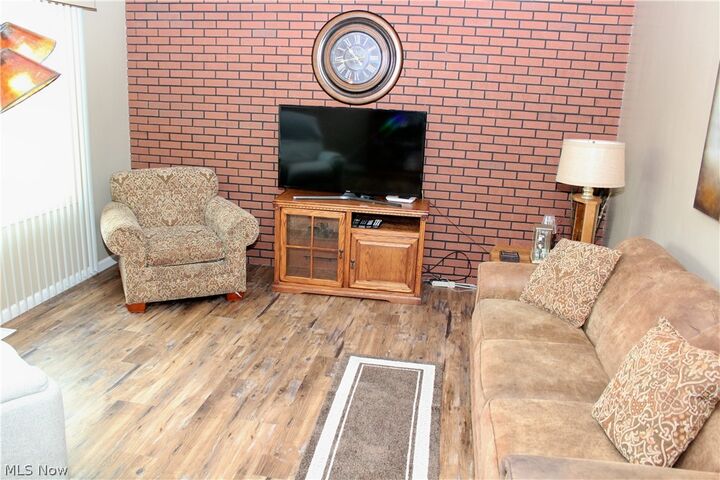 Property Photo:  5109 Birchcrest Avenue  OH 44515 