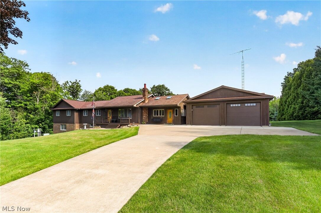 Property Photo:  38816 Longs Crossing Road  OH 44431 