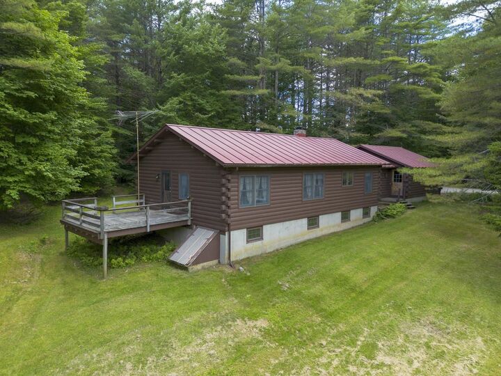 Property Photo:  152 Wood Road  VT 05682 