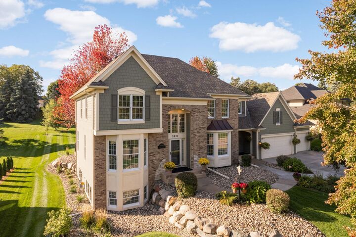 Property Photo:  3824 Fairway Terrace  MN 55125 