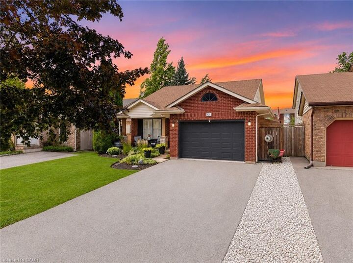 Property Photo: 5991 Andrea Drive ON L2H 2Z9