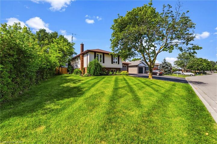 Property Photo: 4 Ravine Crescent ON N0A 1S0