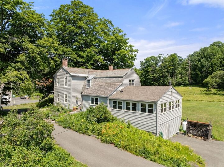 Property Photo:  287 Williamsburg  MA 01096 